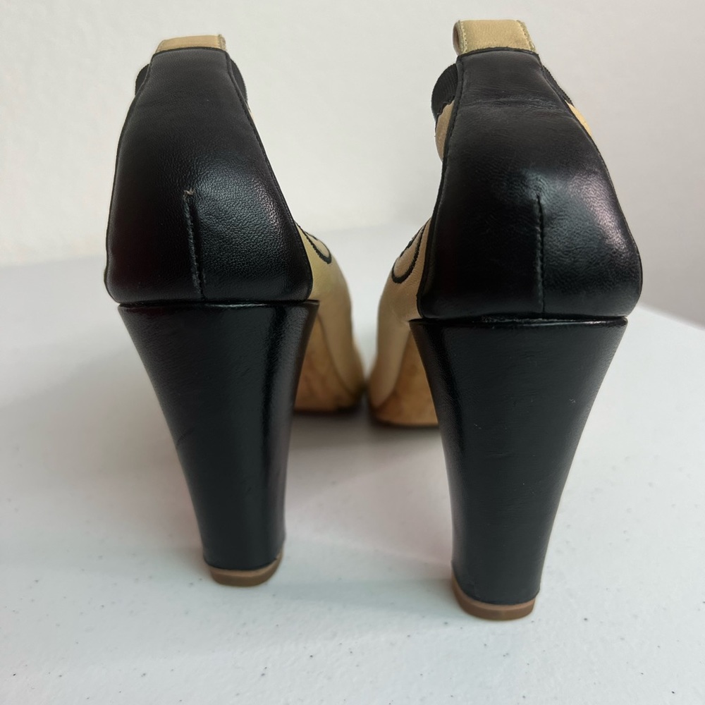Chanel Classic Nude Ballet Pumps - Picture 9 of 10